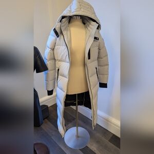 Moose Knuckles Light Gray Puffer Jacket